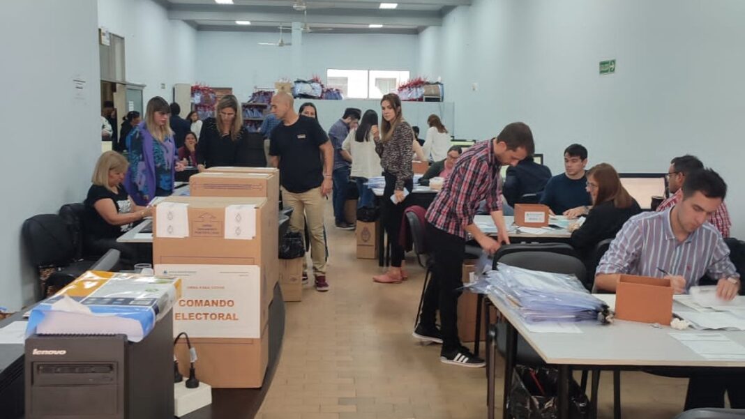 El legislador Rubén Eslaiman presentó en la Cámara de Diputados un proyecto para crear dos Juzgados Electorales en la provincia.
