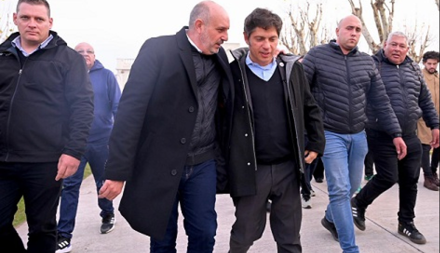 El gobernador bonaerense, Axel Kicillof, desembarca este viernes en la Cuarta sección electoral acompañado de la tropa de intendentes massistas. Repasa la agenda.