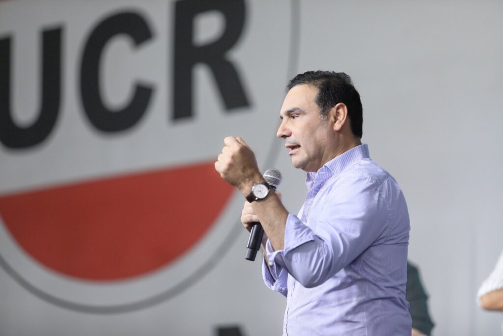 Gustavo Valdes se sumó al nuevo espacio de los gobernadores Provincias Unidas para construir una alternativa en 2027.