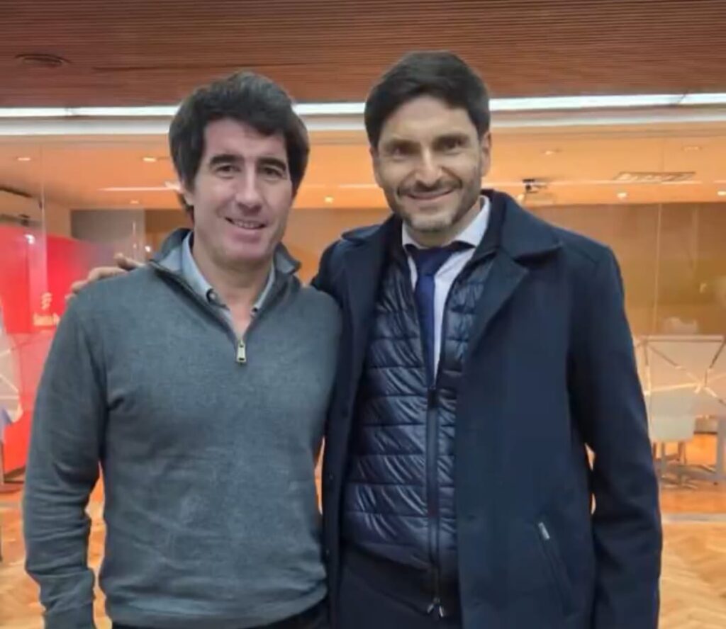 El diputado provincial de Somos Buenos Aires, Matías Civale, y el gobernador de Santa Fe, Maximiliano Pullaro.