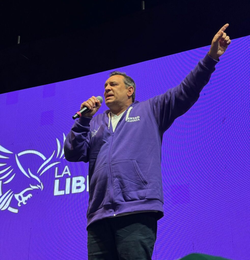 A través de sus redes sociales, Bondarenko llamó a respaldar a La Libertad Avanza en las elecciones bonaerenses: "La vida de cada hijo nuestro depende de lo que hagamos el domingo. ¡La tenemos que romper!".