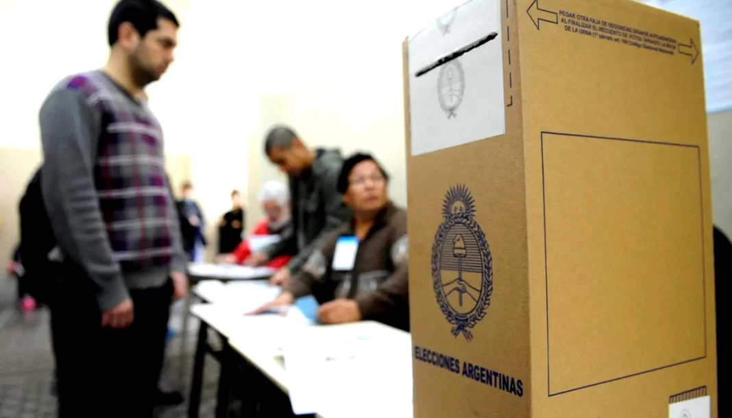 El voto en Argentina es obligatorio, por lo que se deberá pagar una multa en caso de no hacerlo este domingo en las elecciones 2025. Entérate de cuánto es y qué hacer.