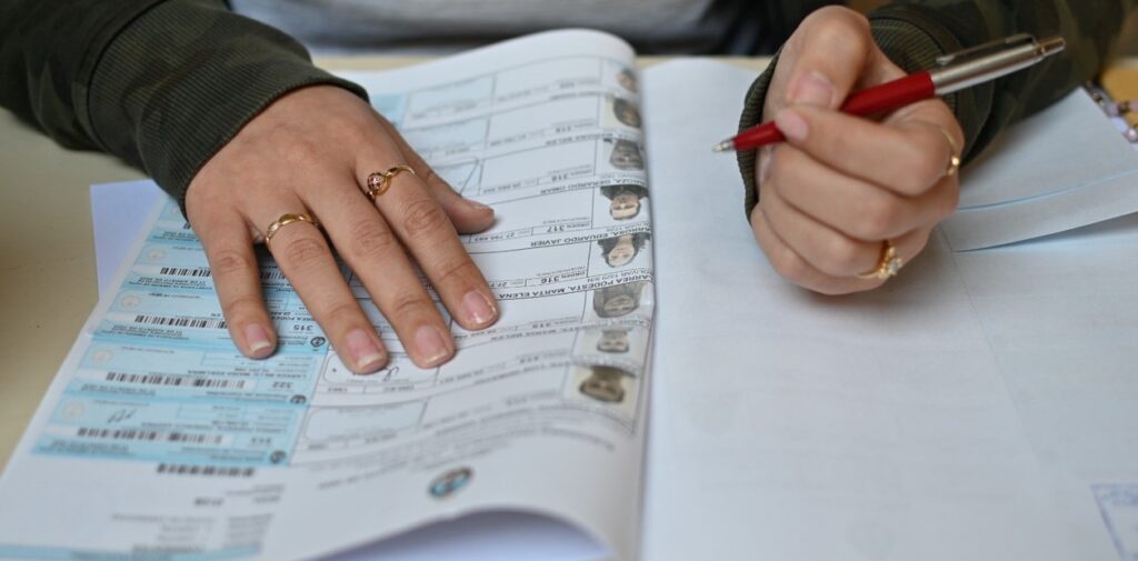 Repasá cómo consultar dónde voto, tras los cambios dispuestos por la Justicia en el padrón electoral para las elecciones 2025.