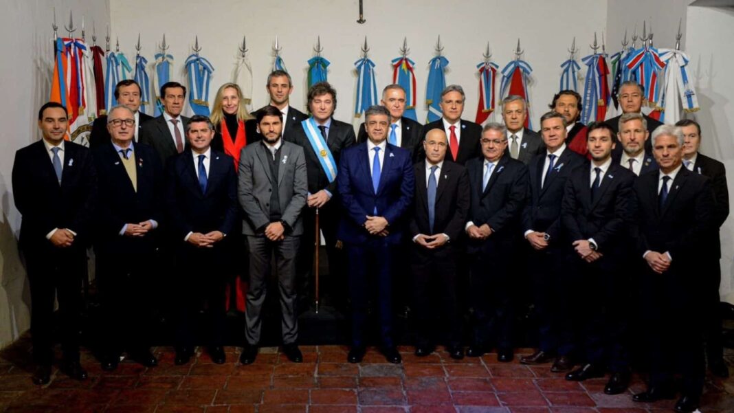 Milei relanzó la mesa federal con Catalán en Interior y promete respuestas personalizadas a los gobernadores antes del debate del Presupuesto 2026.
