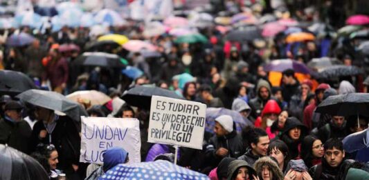 Organizaciones sociales, estudiantiles y sindicales encabezan este miércoles la 3° Marcha Federal Universitaria, que tendrá como telón de fondo una sesión clave en Diputados.