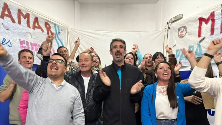 Elecciones 2025: en General Alvarado, solo 145 votos separan al peronismo de La Libertad Avanza.