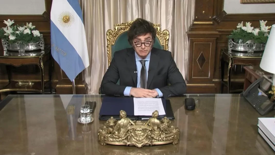 Javier Milei comienza la semana con una jornada cargada de reuniones, la jura de Lisandro Catalán y la presentación del Presupuesto 2026.