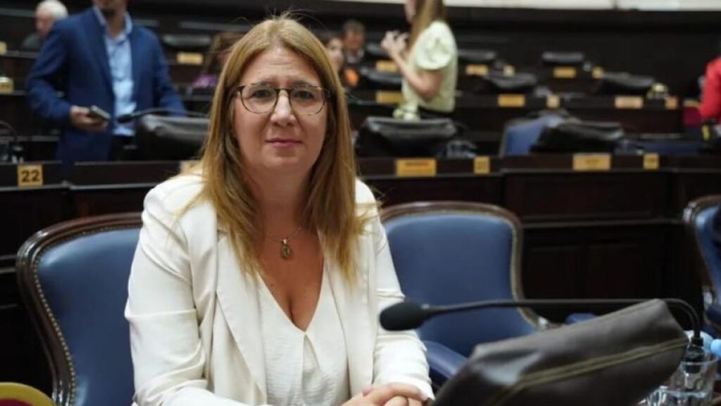 La diputada Laura Aloisi lamentó la derrota del peronismo en Azul.