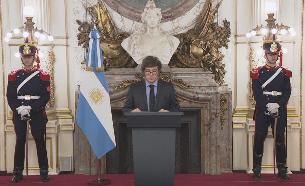Javier Milei presentó el Presupuesto 2026 a través de un mensaje grabado, que se transmitió por cadena nacional.
