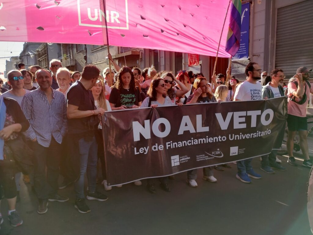 El Gobierno nacional confirmó la asistencia de más de 1.000 efectivos policiales en la Marcha Federal Universitaria que se desarrollará esta tarde.