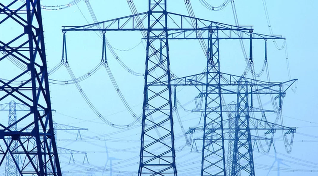 El Gobierno de la provincia de Buenos Aires aprobó un acuerdo con Edelap, Edea, Eden y Edes que posterga el pago de las multas de las distribuidoras con los usuarios.