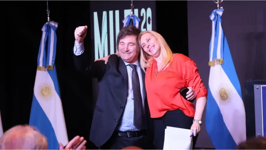 Martínez advirtió que la crisis política del Gobierno parte de la "relación tóxica" entre Milei y su hermana, Karina.