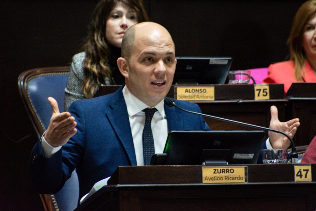 El diputado Avelino Zurro es el autor del proyecto para regular el trote con la Ley del Turf.