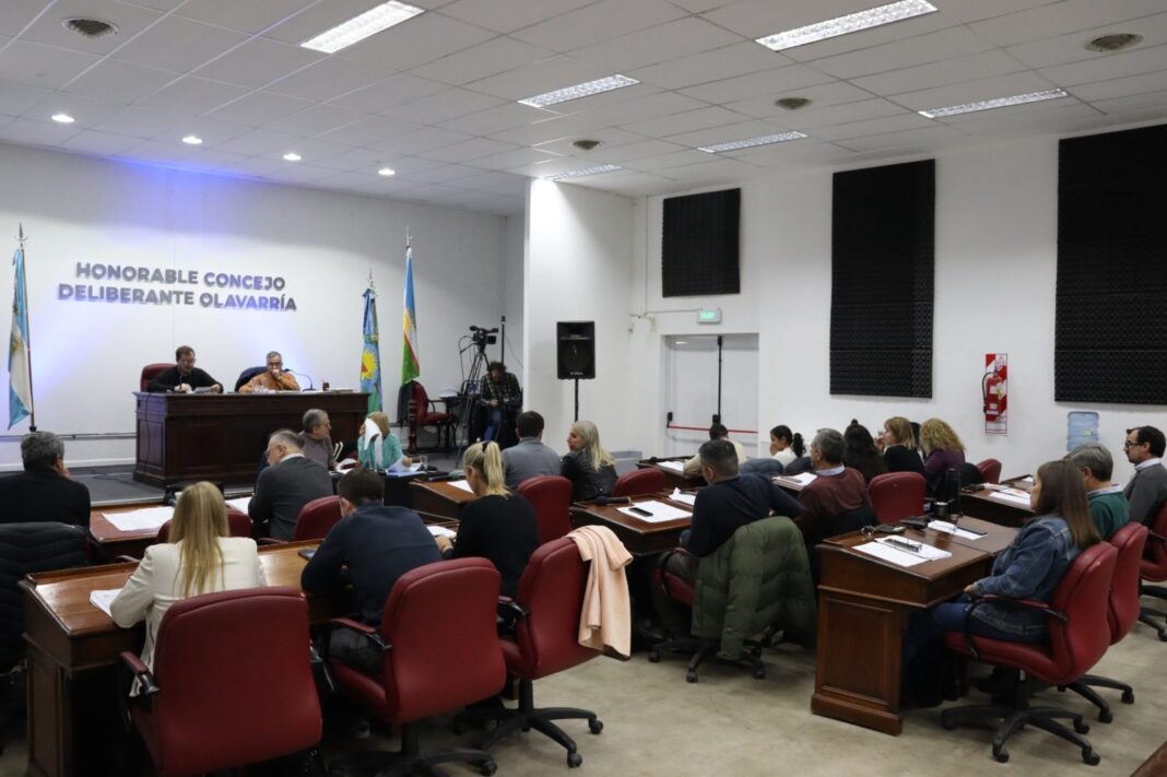 Concejales cuestionaron contra el intendente de Olavarría, Maximiliano Wesner, por ejecutar sólo el 50% del fondo destinado a la mejora de caminos rurales.