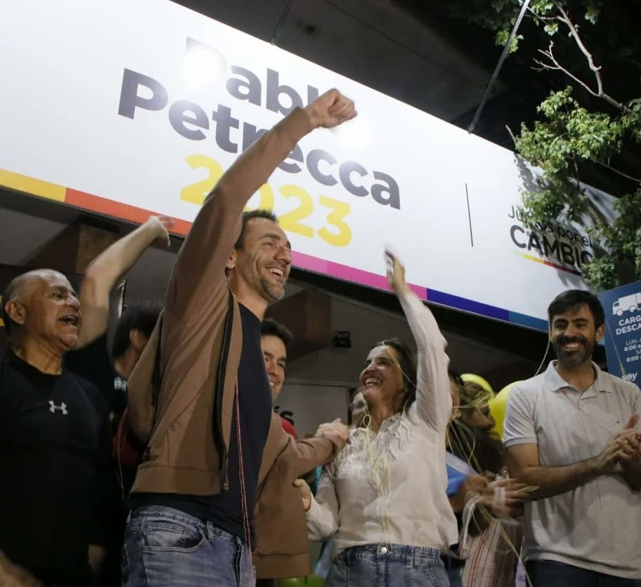 Petrecca gobierna el distrito bonaerense de Junín por tercer mandato consecutivo, luego de salir victorioso en las elecciones de 2023.
