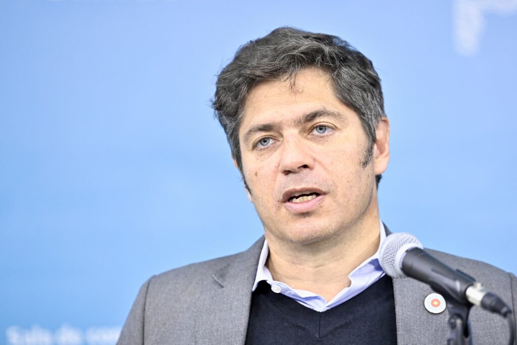 Axel Kicillof envió sus condolencias a las familias de las víctimas del triple femicidio en Florencio Varela.