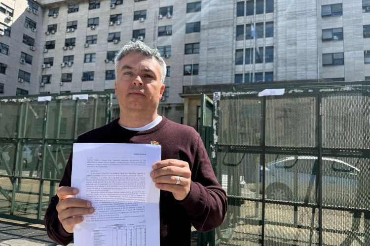 El diputado Esteban Paulón amplió la denuncia contra el jefe de Gabinete, Guillermo Francos, y el presidente Javier Milei.