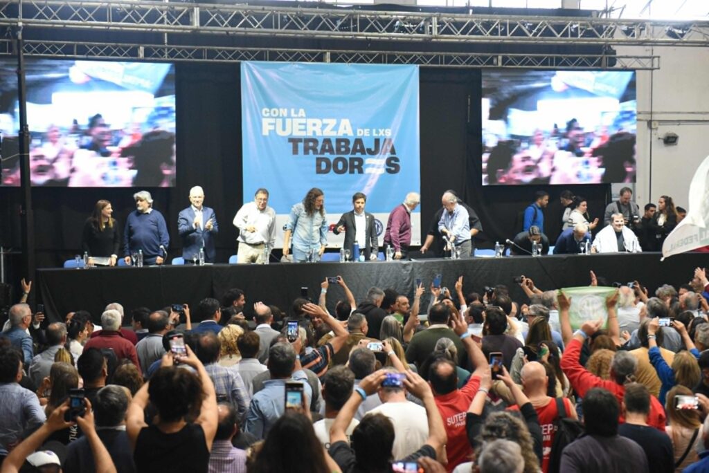 Kicillof encabezó la lista a diputados nacionales de Fuerza Patria por la provincia de Buenos Aires.