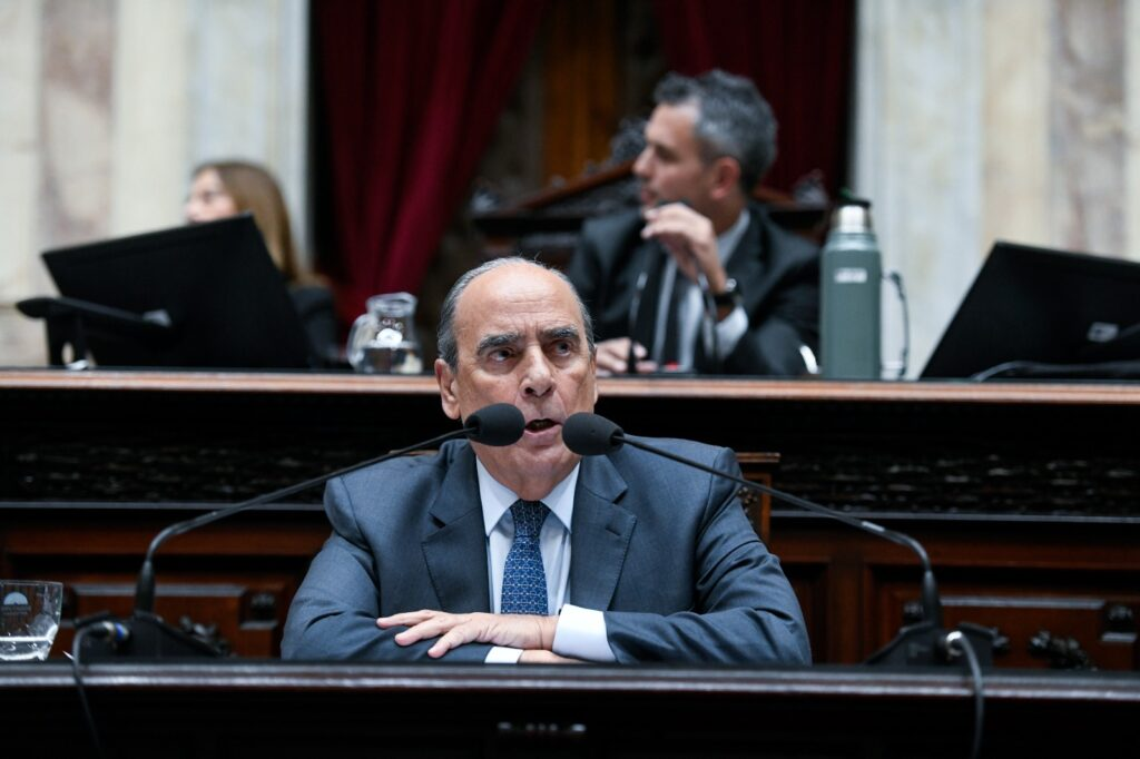 Diputados de la oposición presentaron la interpelación y una moción de censura del jefe de Gabinete, Guillermo Francos, por no aplicar la ley de emergencia en discapacidad.