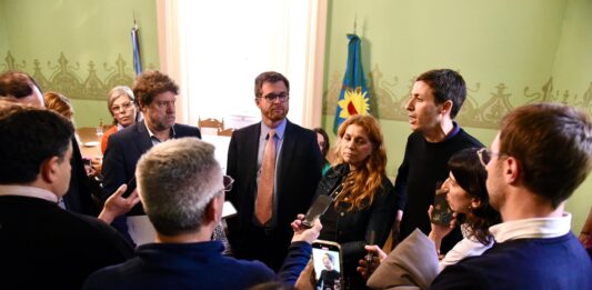 Legisladores nacionales y bonaerenses de la UCR realizaron una conferencia de prensa con la que presionaron a Axel Kicillof para que envíe el Presupuesto.