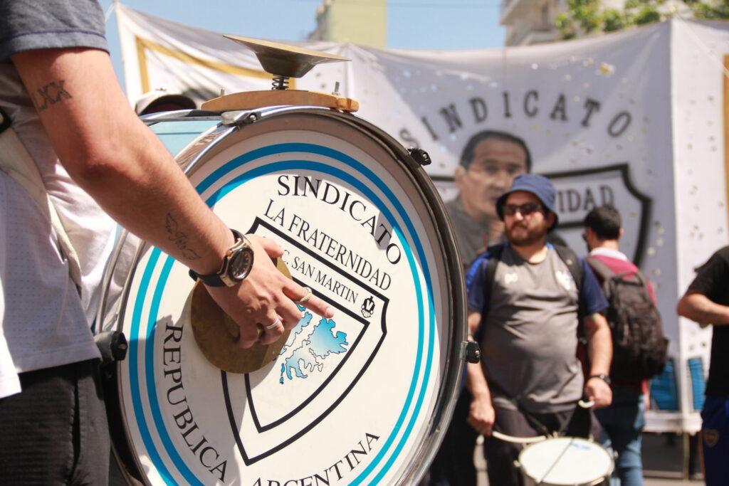 Además del reclamo salarial, desde el gremio La Fraternidad alertan por la falta de cobertura en las ART e ingresos reducidos en determinados ramales. 