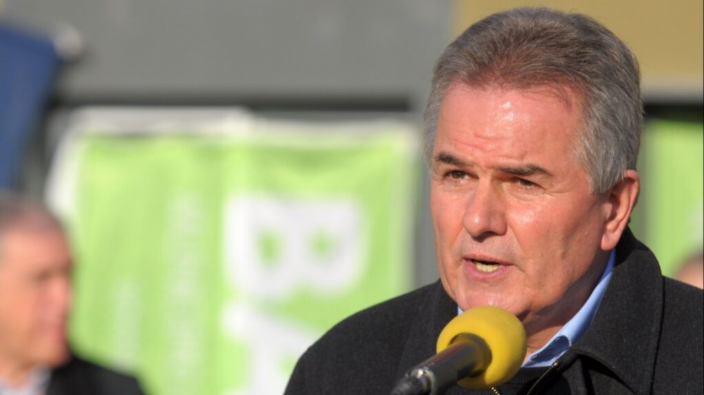 El diputado electo Héctor Gay salió a desmentir su alejamiento de La Libertad Avanza. 