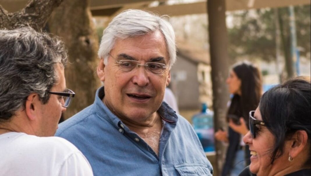 El intendente de General Villegas, Gilberto Alegre, dejó Somos Buenos Aires tras un breve paso por el armado rosa y volvió a las filas de Axel Kicillof.