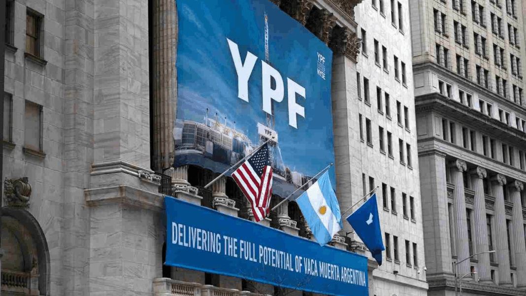 Argentina presentó su apelación contra el fallo de Preska por YPF y advirtió que entregar el 51% de las acciones viola la inmunidad soberana.