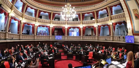 El Senado bonaerense tendrá este jueves una sesión con la que abrirá el debate sobre el pedido de endeudamiento presentado por Axel Kicillof.