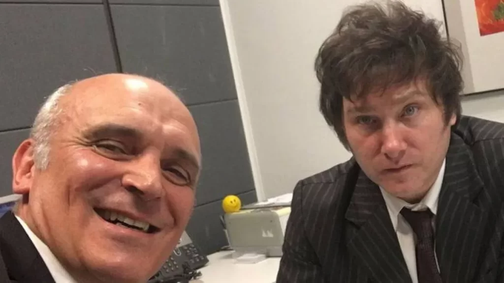 
Javier Milei respaldó a Espert y aseguró que las acusaciones en su contra son "chismes de peluquería". 