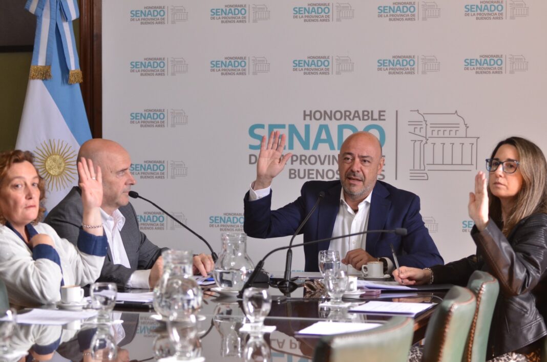 El Senado bonaerense aprobó el proyecto de Vargas para declarar de interés un encuentro sobre el Comercio Exterior en la Aduana de La Plata.