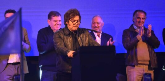 El intendente de Mar del Plata y senador electo, Guillermo Montenegro, aparece como principal candidato para ocupar una de las vacantes que queden en el Gabinete.