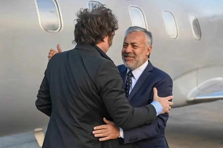 El jueves, Milei estará en Mendoza para reunirse con el gobernador radical Alfredo Cornejo.