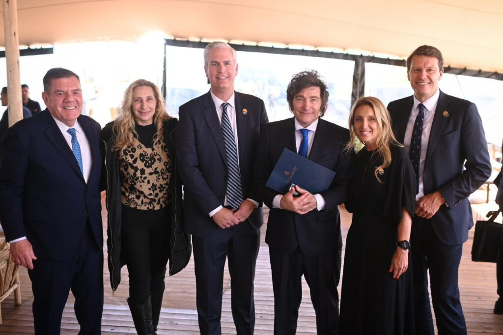 En su recorrida en Mar del Plata, Milei participó de la inauguración de la planta de Lamb Weston.