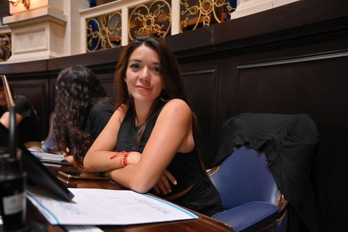 La diputada Margarita Recalde propone crear un registro provincial de servicios de transporte para personas con discapacidad.