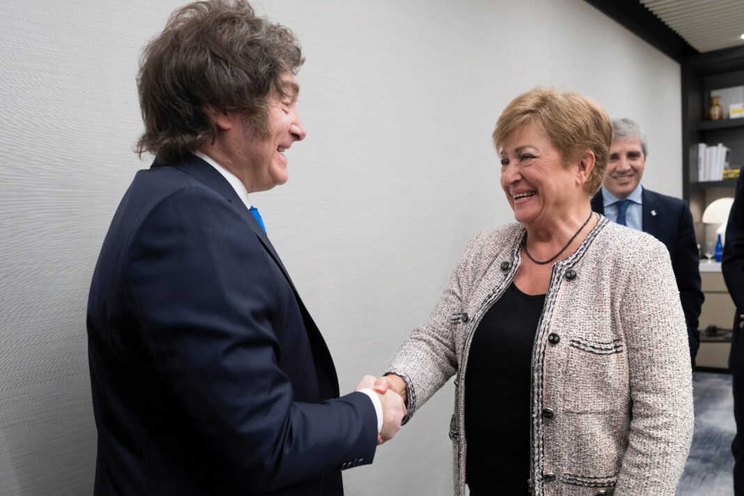 La titular del FMI, Kristalina Georgieva, volvió a elogiar el ajuste que lleva adelante el Gobierno de Javier Milei pero aclaró que requerirá legitimidad popular para sostenerlo.