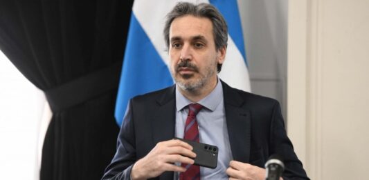 Ramos Padilla autorizó a la Cámara Electoral a definir el reemplazo de José Luis Espert por Diego Santilli como primer candidato de LLA.