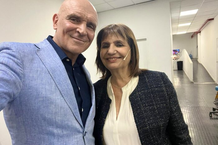 Patricia Bullrich junto al excandidato libertario, José Luis Espert.