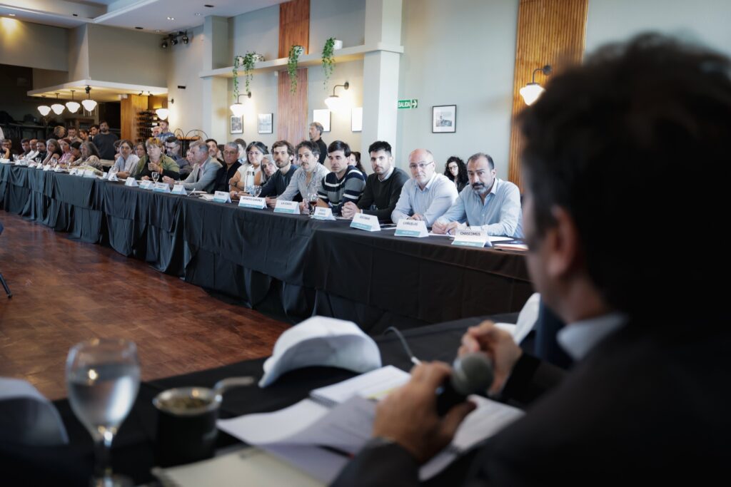 En la asamblea del Coprotur, Kicillof vaticinó un panorama complicado para el sector turístico.