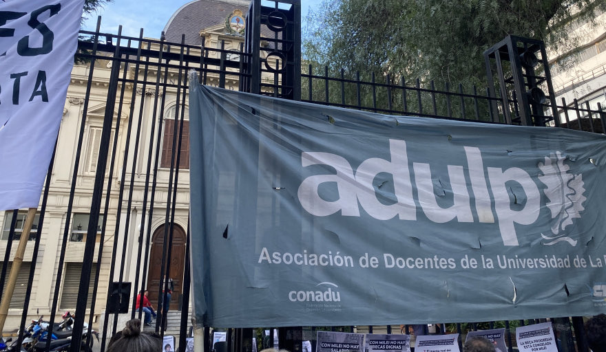 ADULP se pliega al paro nacional docente acompañado de una movilización de este martes.