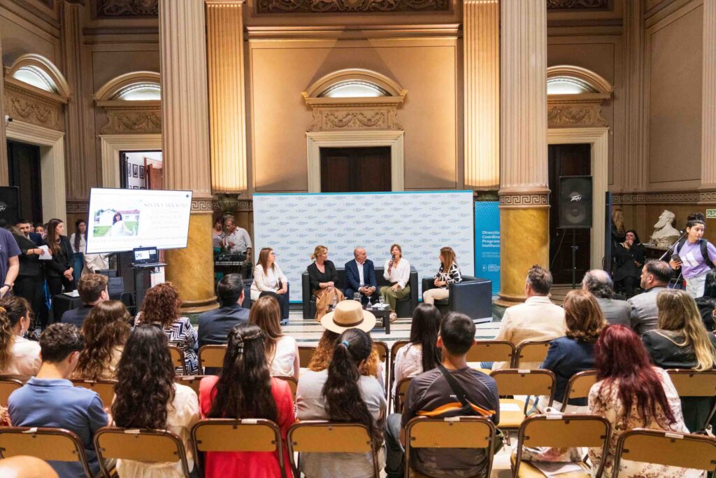 La jornada de reconocimiento a las mujeres rurales, tuvo lugar en el Salón de los Pasos Perdidos de la Cámara de Diputados bonaerense.