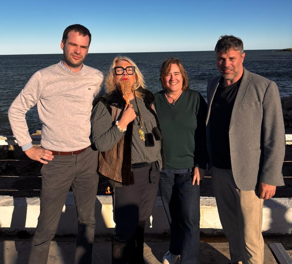 Coalición Cívica: la recorrida en Mar del Plata contó con la presencia de Elisa Carrió, Juan Manuel López, Elsa Llenderrozas y Lisandro Hourcade.
