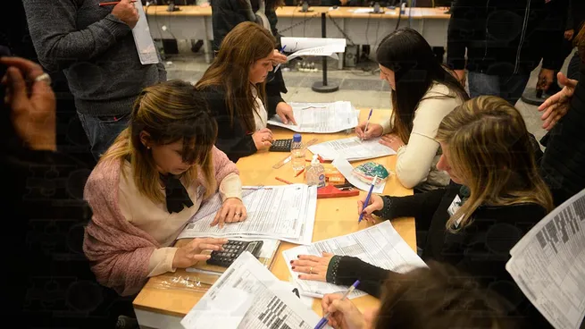 
El peronismo nacional le exige a la DINE que publique los resultados del escrutinio definitivo por provincia. 