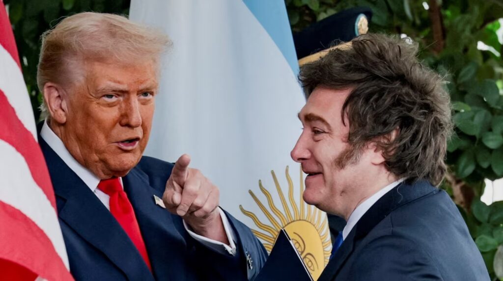 Tras el encuentro bilateral con Milei, Donald Trump despertó la polémica con sus dichos sobre la situación política y económica de la Argentina.