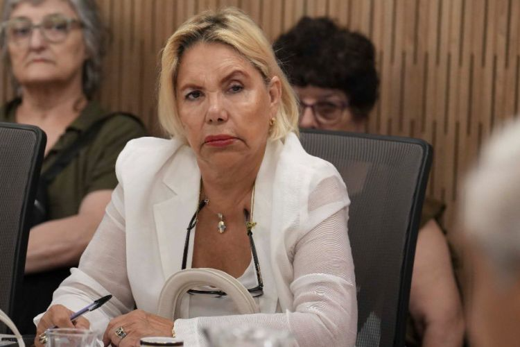 La polémica charla "antivacunas" cuenta con el impulso de la diputada del PRO, Marilú Quiróz.