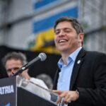 Axel Kicillof encara el último raid de campaña por el interior bonaerense El gobernador Axel Kicillof encara la última semana de campaña con recorridas por el interior de la provincia de Buenos Aires. Repasa la agenda completa.