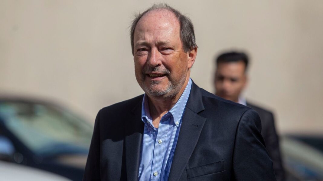 El expresidente de la Unión Cívica Radical, Ernesto Sanz, salió a pedir el apoyo del radicalismo para la lista de la Coalición Cívica por la provincia de Buenos Aires.
