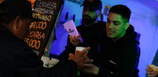 El partido de La Costa disfrutó la 2° edición del Festival de la Cerveza Artesanal y Destilados, a la que definió como un "éxito rotundo".