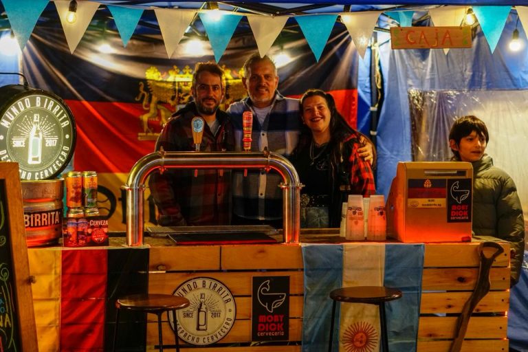 El partido de La Costa disfrutó la 2° edición del Festival de la Cerveza Artesanal y Destilados, a la que definió como un "éxito rotundo".