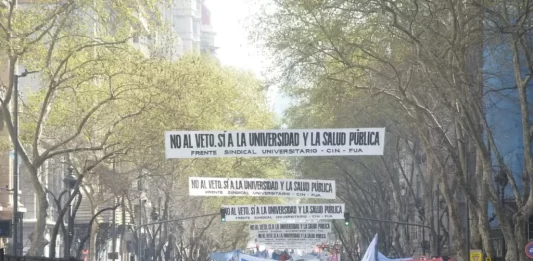 Docentes vuelven a encabezar este martes un paro nacional, luego de que el presidente Javier Milei promulgará sin aplicación la ley de financiamiento universitario.